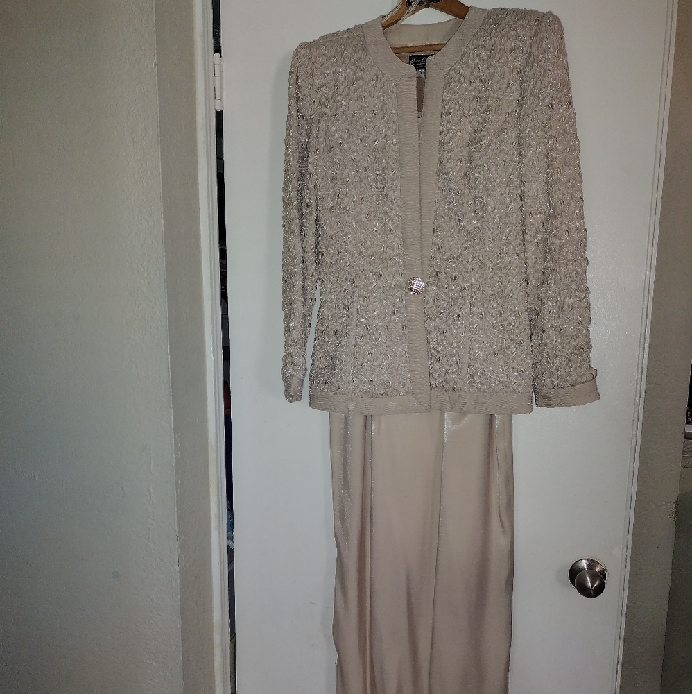 Vintage Mother of Bride/formal Jacket Dress .